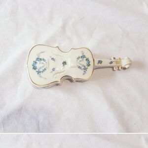Vintage Floral Print Violin Trinket Box